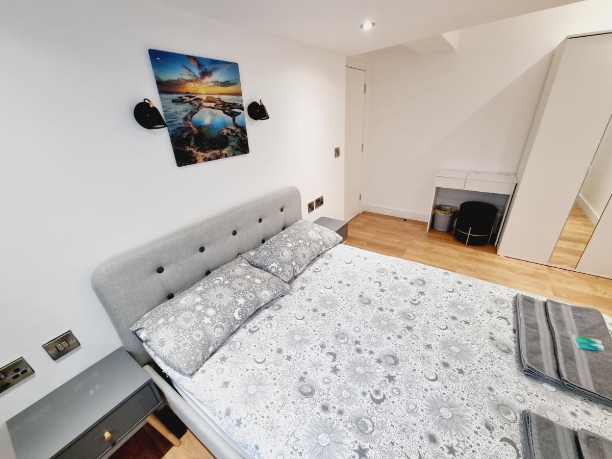 Lmk, Spacious 1 Bedroom Ground Floor Apartment, Ev Charger, Free Parking Wi-Fi, Great Location Belfast Ngoại thất bức ảnh